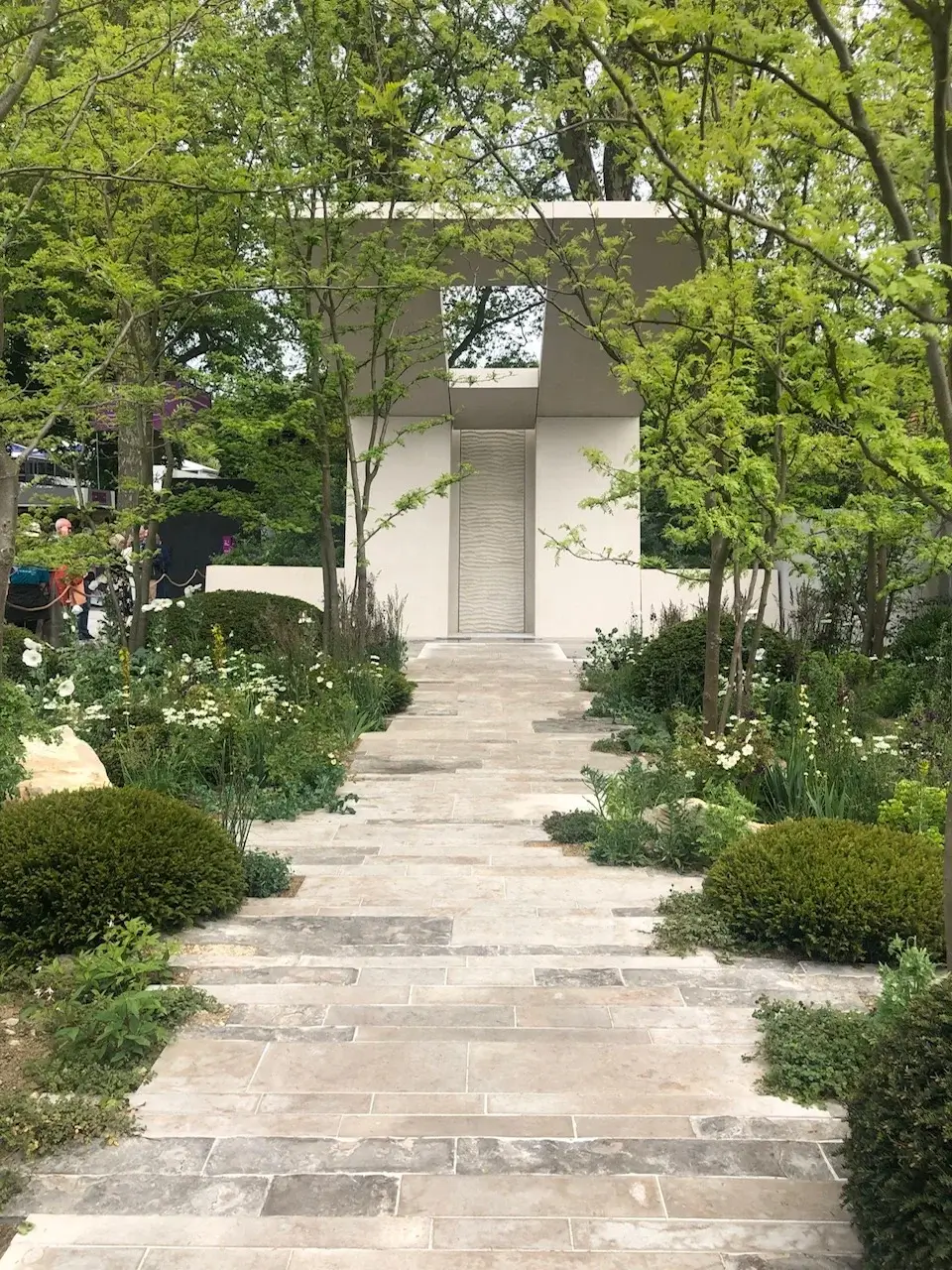 Garden Path with Soft Edges